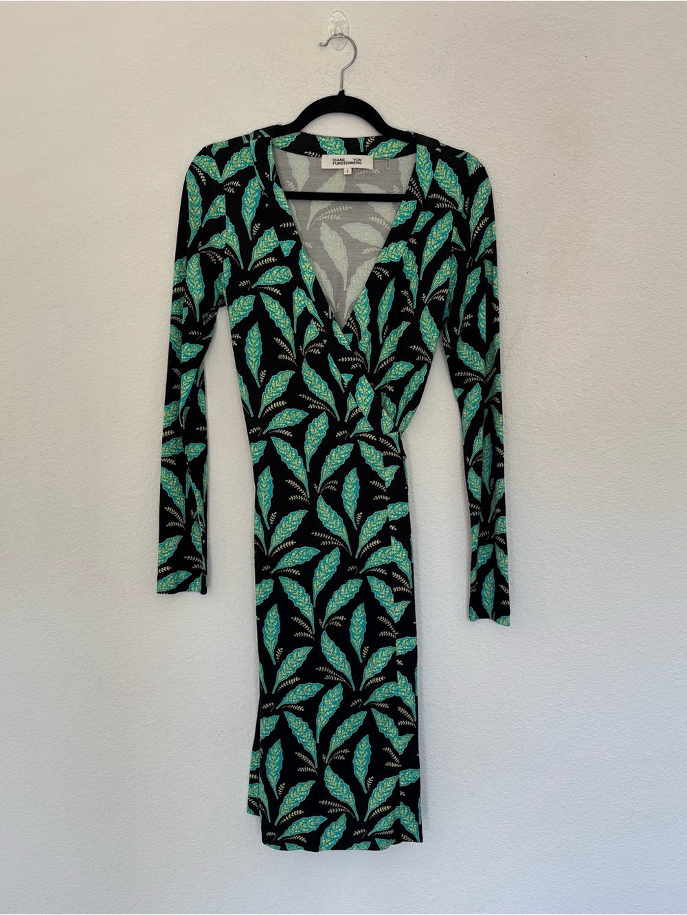Diane Von Furstenberg Mason Black Leaf Print Long Sleeve Wrap Dress